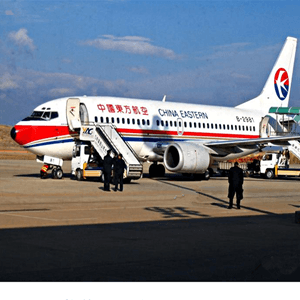 满洲里空运公司航空快运业稳步发展的原因是什么？